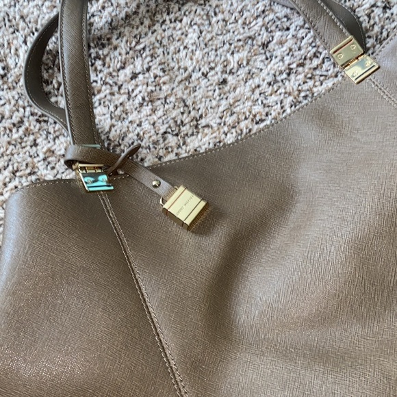 Tommy Hilfiger Large Tote Purse Shoulder Bag - Picture 2 of 12